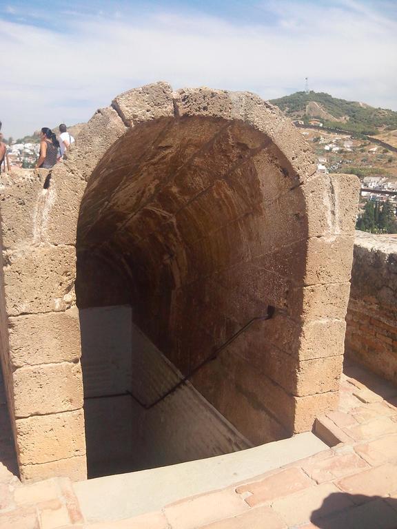 גרנדה Apartamento Castillo מראה חיצוני תמונה